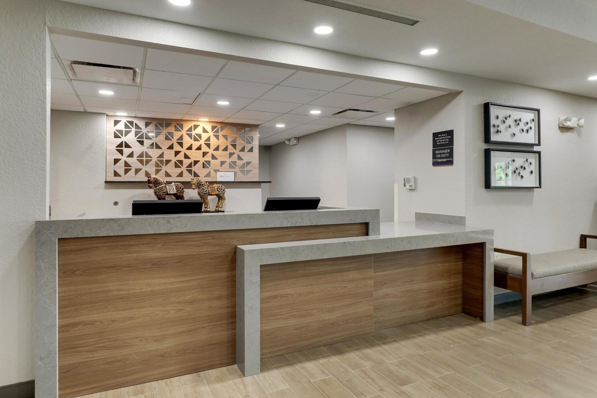Candlewood Suites Lexington By Ihg Εξωτερικό φωτογραφία